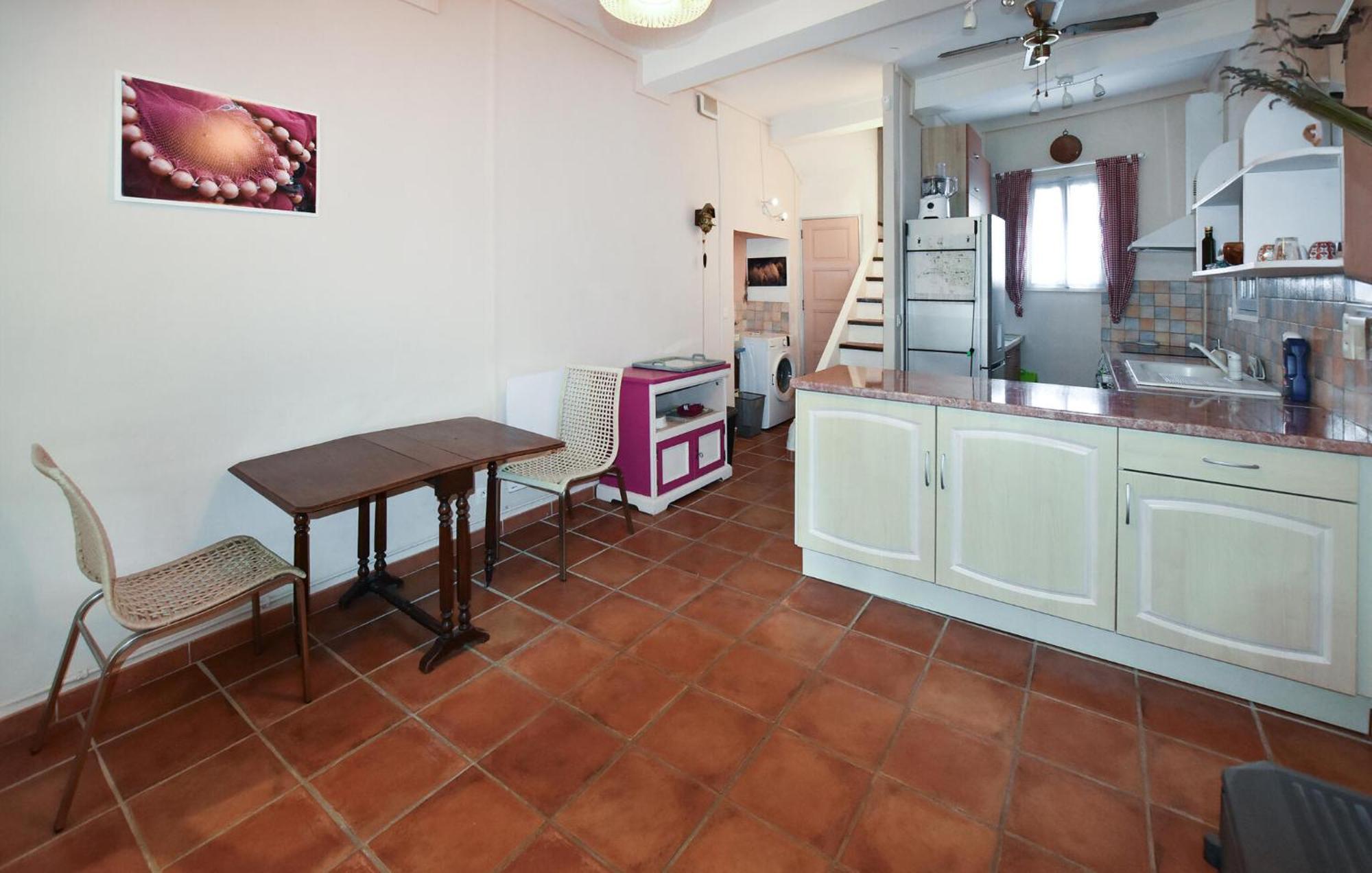 2 Bedroom Gorgeous Home In Villes-Sur-Auzon Exterior photo